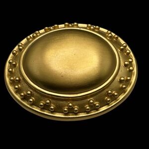 Vintage Liz Claiborne Matte Gold Plated Etruscan Style Domed Brooch